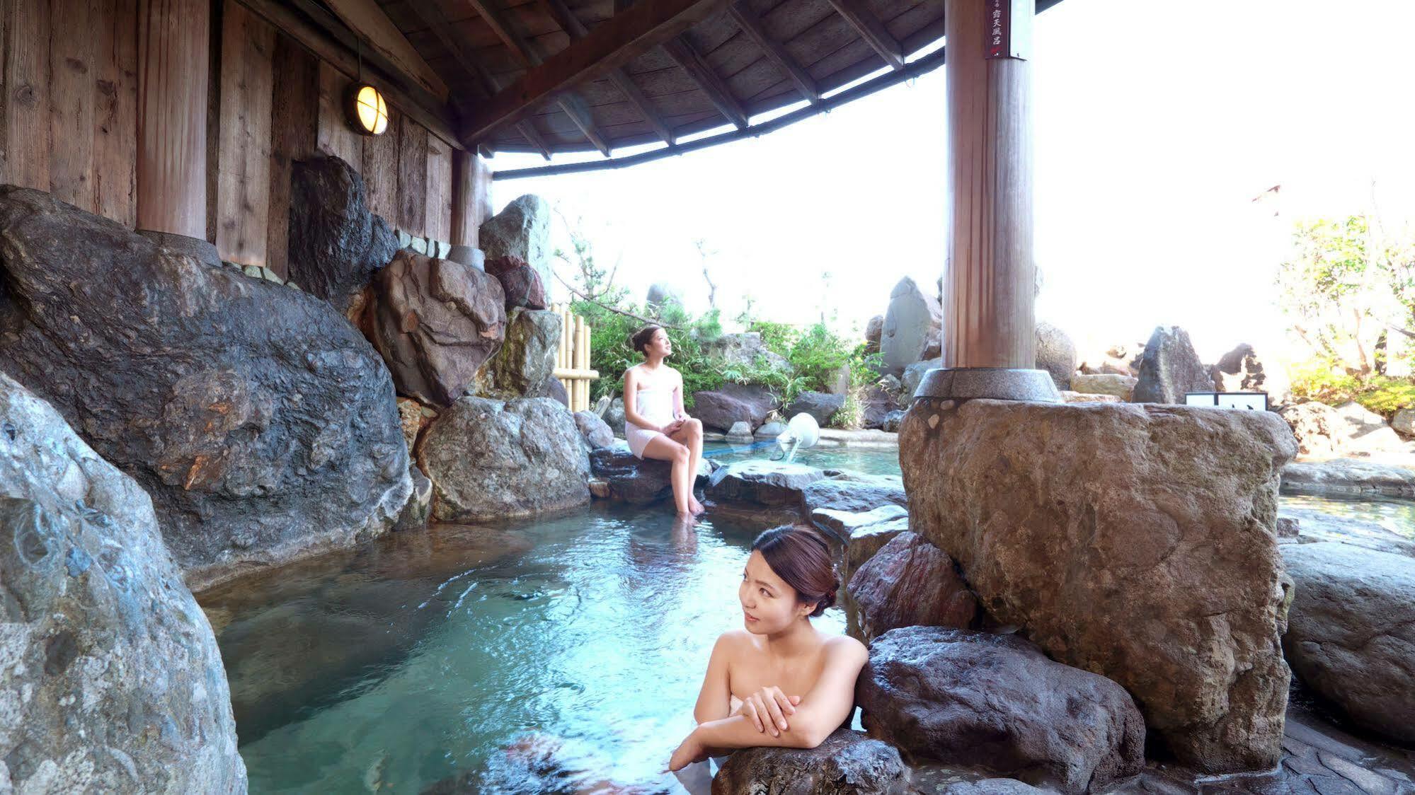 Awara Onsen Hot Spring Koubou Gurabaatei Hotel Kültér fotó